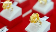 Giá vàng miếng và vàng nhẫn lại lập đỉnh mới