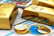 Giá vàng hôm nay 15/9: Trụ vững trên đỉnh cao