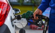 Giá xăng chiều nay dự báo giảm sau 3 lần tăng liên tiếp