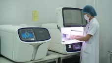 Xét nghiệm gen là 'chìa khóa' vàng phát hiện sớm ung thư di truyền