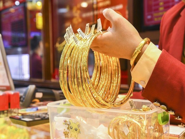 Người mua vàng lỗ nặng