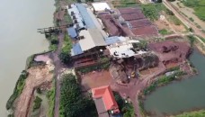 Khởi tố 3 đối tượng đổ hơn 900 tấn chất thải ra môi trường