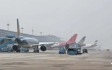 Đóng cửa 4 sân bay, hoãn và hủy hàng loạt chuyến bay vì bão Bualoi