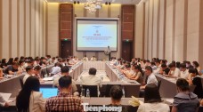 Lao động khu công nghiệp: Ở ngoài thì thừa, bên trong kêu thiếu