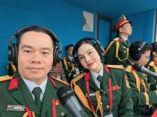 Nữ thiếu tá làm MC thuyết minh cả A50 và A80 là ai?