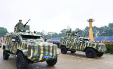 Cận cảnh dàn 'quái thú' chống đạn hộ tống, bảo vệ nguyên thủ tham gia diễu binh tại Đại lễ A80