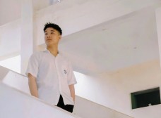 Nam sinh miền núi tự học, thi lọt top 1% điểm SAT cao nhất thế giới