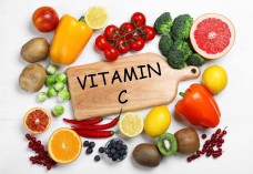 Vitamin C: Chìa khóa tiềm năng đảo ngược quá trình lão hóa da