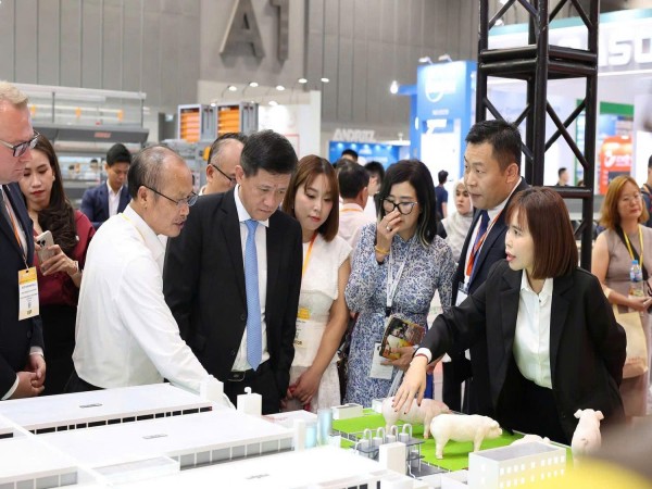 Ngành chăn nuôi chuyển mình trước yêu cầu phát triển xanh và bền vững