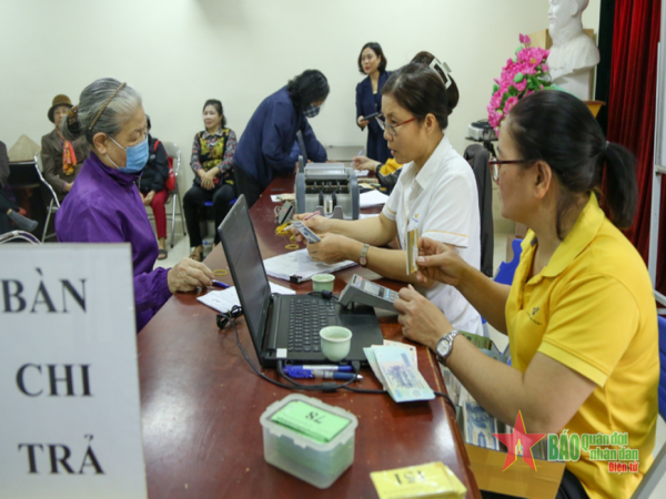 Bộ Nội vụ đề xuất giảm độ tuổi hưởng trợ cấp hưu trí xã hội