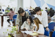 Sinh viên nhiều trường đại học tại TP.HCM nghỉ tới 9 ngày dịp lễ cuối tháng 4