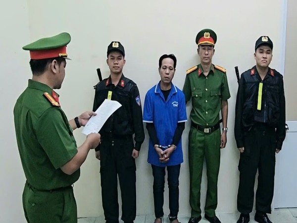 Ghen tuông, sát hại bạn gái rồi phi tang thi thể trên sông