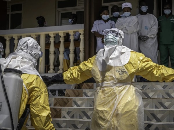 Ebola có nguy cơ lan rộng, Bộ Y tế khuyến cáo hạn chế đến vùng dịch