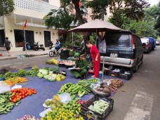 "Mạnh tay" dẹp loạn cảnh bát nháo vỉa hè, lòng đường chung cư Tây Thạnh