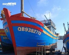 Tìm kiếm tàu cá cùng 2 ngư dân Quảng Trị mất liên lạc trên biển
