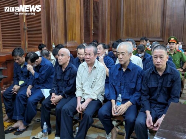 Xét xử vụ cấp khống gần 16.000 chứng chỉ lái xe tại TP.HCM