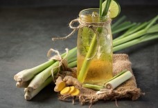 Nhiều người dùng gừng, chanh, sả để giảm mỡ máu, chuyên gia nói gì?