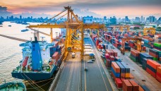 TP.HCM thúc đẩy xuất nhập khẩu xanh, hướng tới 30% năng lượng tái tạo trong sản xuất