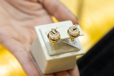 Giá vàng hôm nay 11/2: Quay đầu đi xuống sau phiên tăng dựng ngược