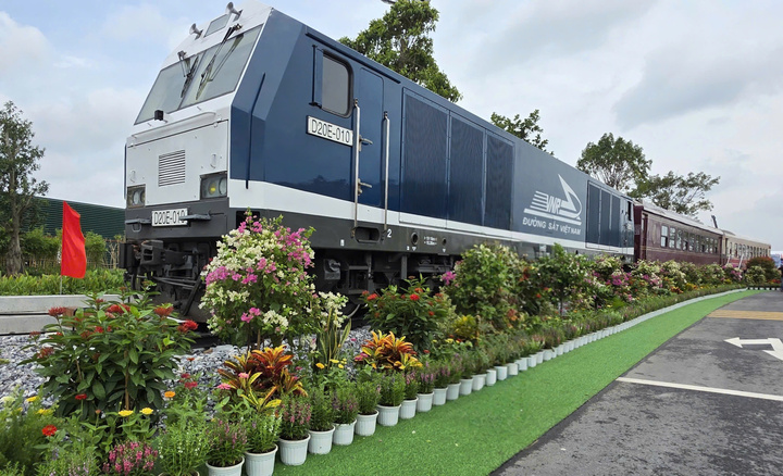 Lịch bán vé tàu Tết Bính Ngọ 2026