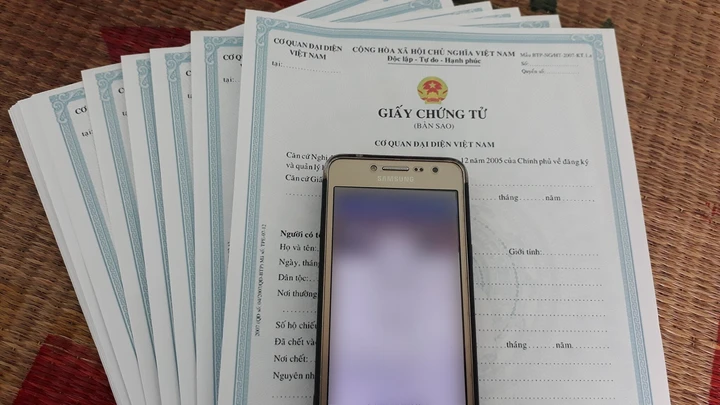 Thủ tục đăng ký khai tử bổ sung cho người thân mất từ năm 1991?