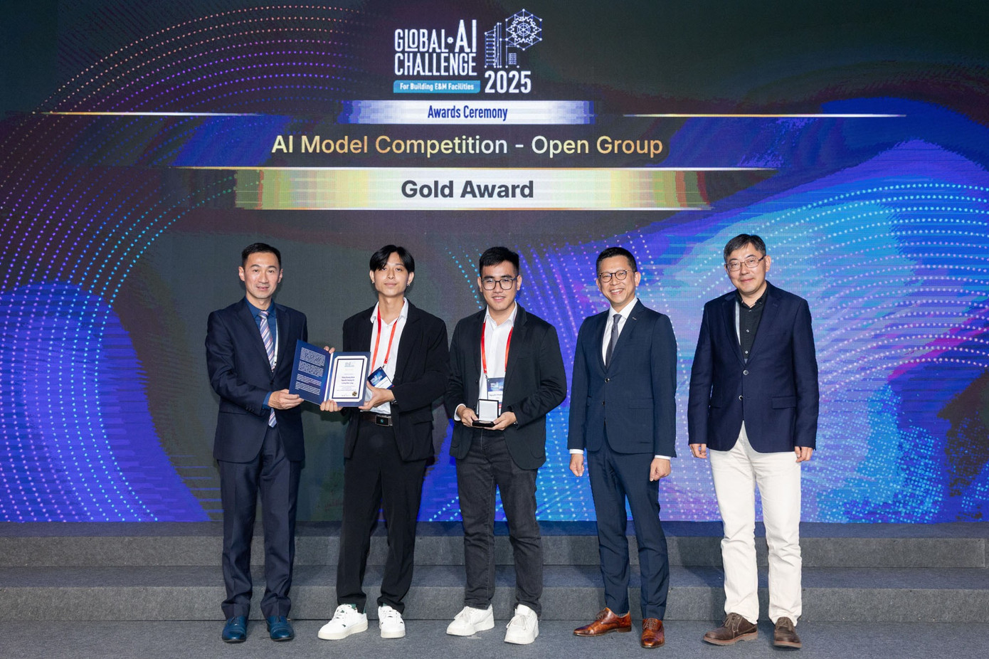 Không chờ đợi vận may và câu chuyện chinh phục của kỹ sư AI trẻ Viettel