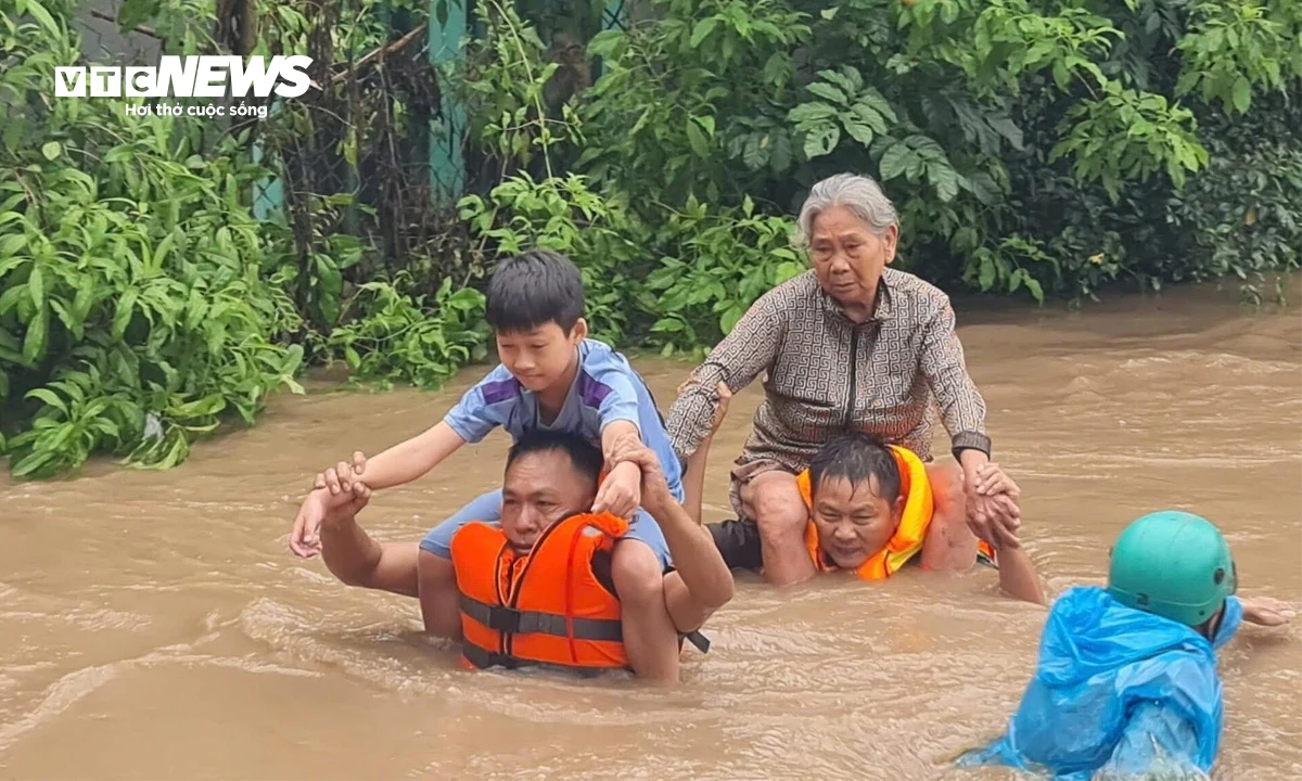 Mưa lũ khiến 52 người chết và mất tích, thiệt hại hơn 3.000 tỷ đồng