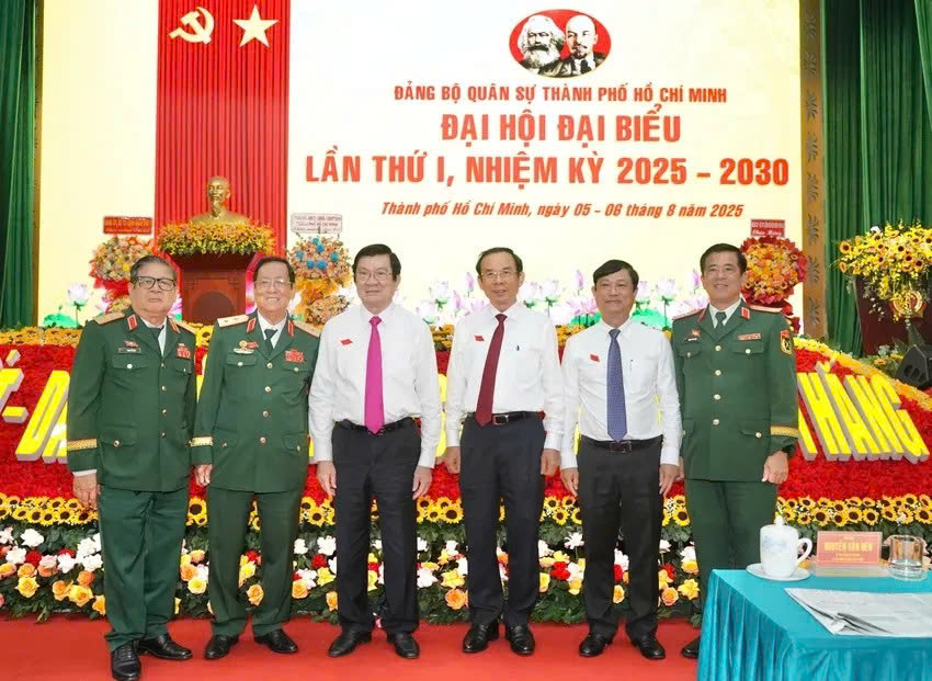 Bí thư Thành ủy TP. HCM Nguyễn Văn Nên giữ chức Bí thư Đảng ủy Quân sự thành phố