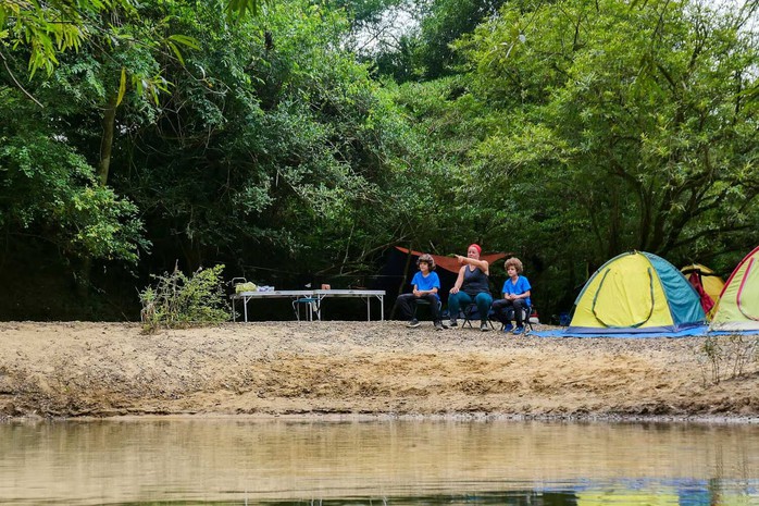 Gỡ vướng cho khách đến Sơn Đoòng, Tú Làn - Ảnh 1.