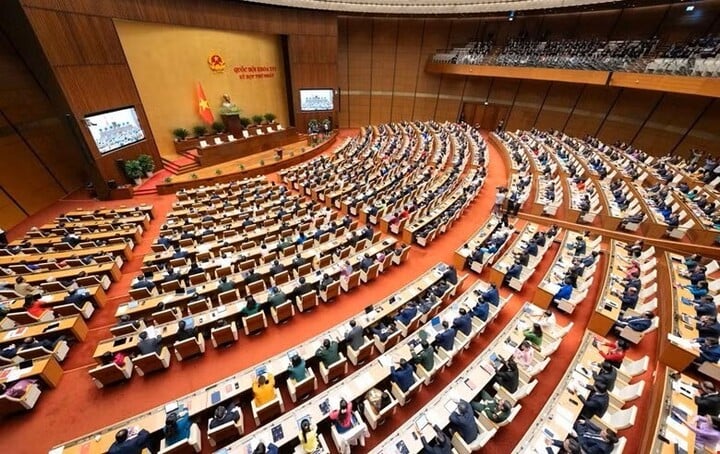 Các đại biểu tại phòng họp Diên Hồng (Nhà Quốc hội).