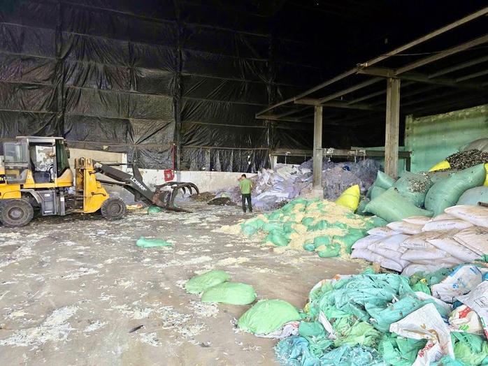 Hình ảnh một vụ án lớn Công an TPHCM vừa triệt phá - Ảnh 13.