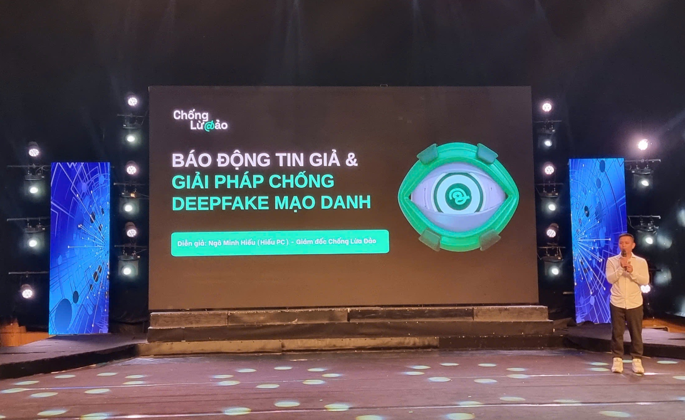 4-dai-bieu-trao-doi-ve-bao-dong-tin-gia-va-giai-phap-chong-deepfake-mao-danh-1792806852.jpg