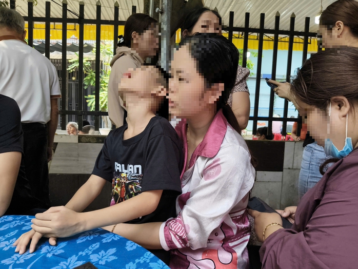 Vụ bắn chết tài xế taxi ở Quảng Trị: Cuộc gọi cuối đầy nước mắt của vợ nạn nhân - Ảnh 1.