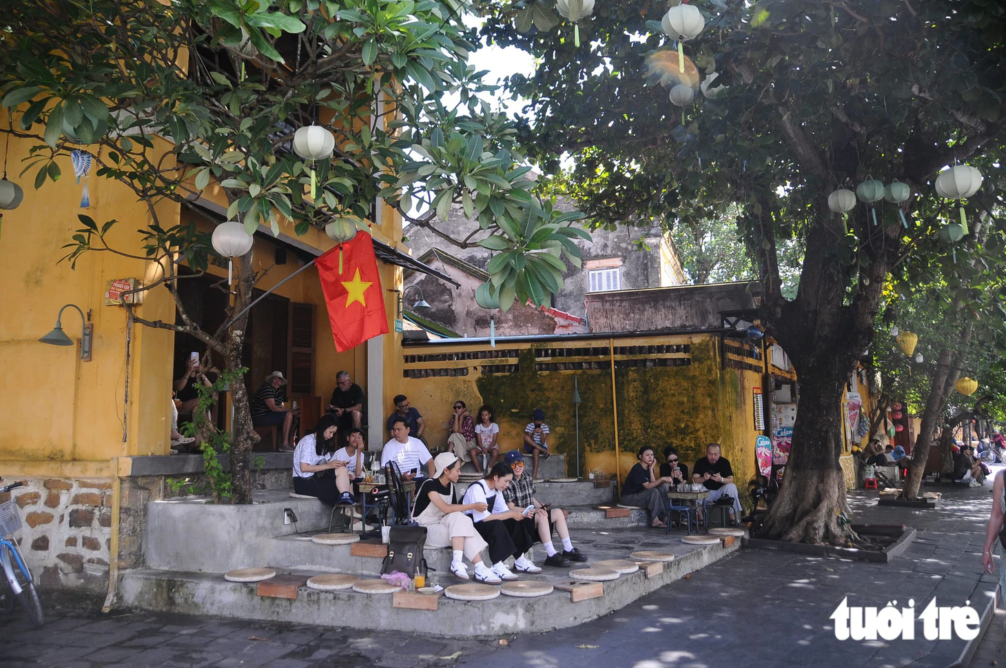 Phố cổ Hội An vắng bất thường, vì sao? - Ảnh 8.
