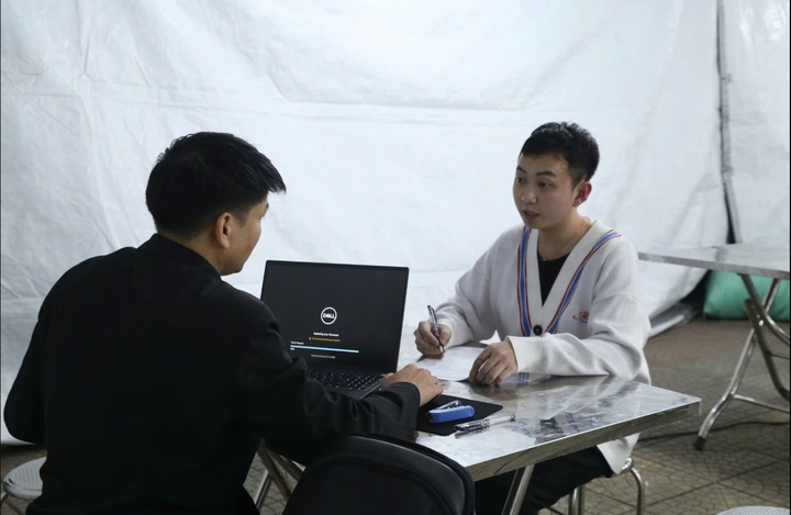 Công an Bắc Ninh đấu tranh với các đối tượng trong vụ án.