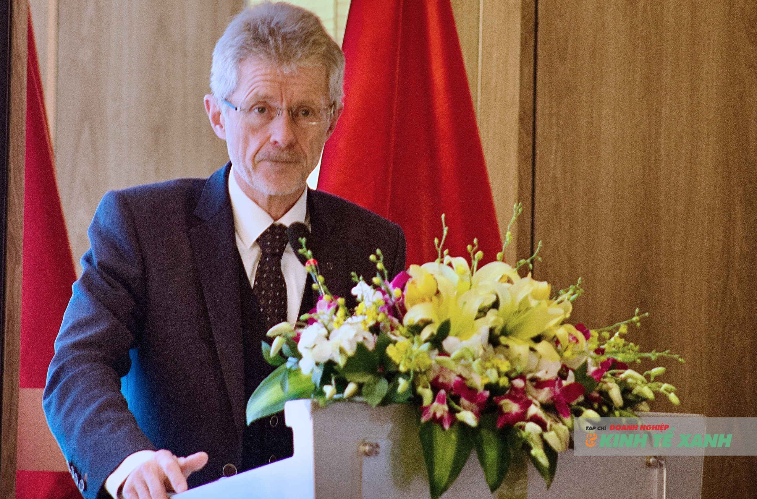 Ngài Miloš Vystrčil, Chủ tịch Thượng viện Cộng hòa Séc, phát biểu khai mạc Diễn đàn Doanh nghiệp Việt Nam – Séc 2025 tại Hà Nội.