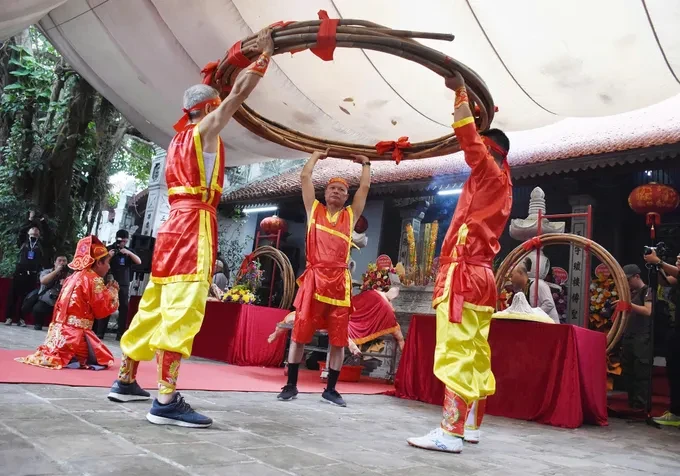 Sự kiện nằm trong khuôn khổ Festival Thăng Long - Hà Nội 2025, kỷ niệm 10 năm nghi lễ và trò chơi kéo co được UNESCO ghi danh là di sản văn hóa phi vật thể đại diện của nhân loại.