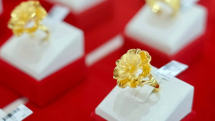 Giá vàng hôm nay quay đầu giảm. (Ảnh: Công Hiếu).