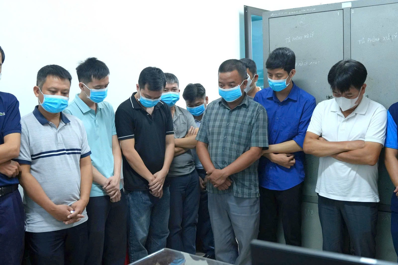 Các đối tượng tại cơ quan Công an images2038625-z7025158433638-9042bc87266df8705929f706c741d8df.jpg