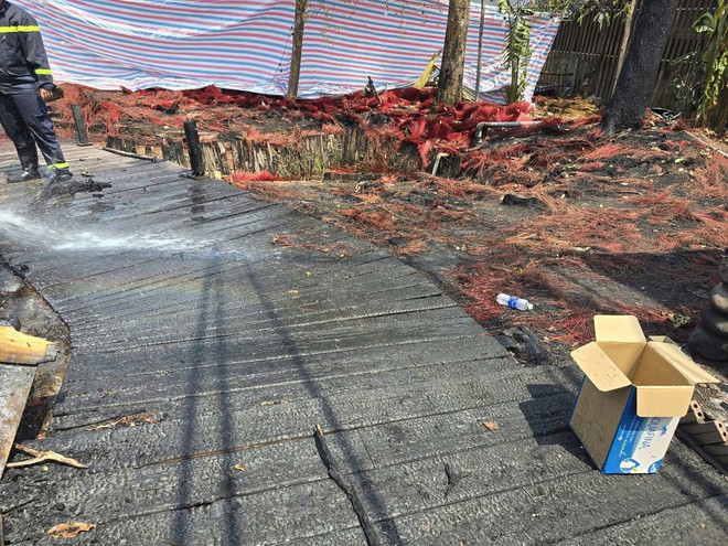 Hình ảnh sau vụ cháy quán cà phê Noọng Ơi ở TPHCM - Ảnh 4.