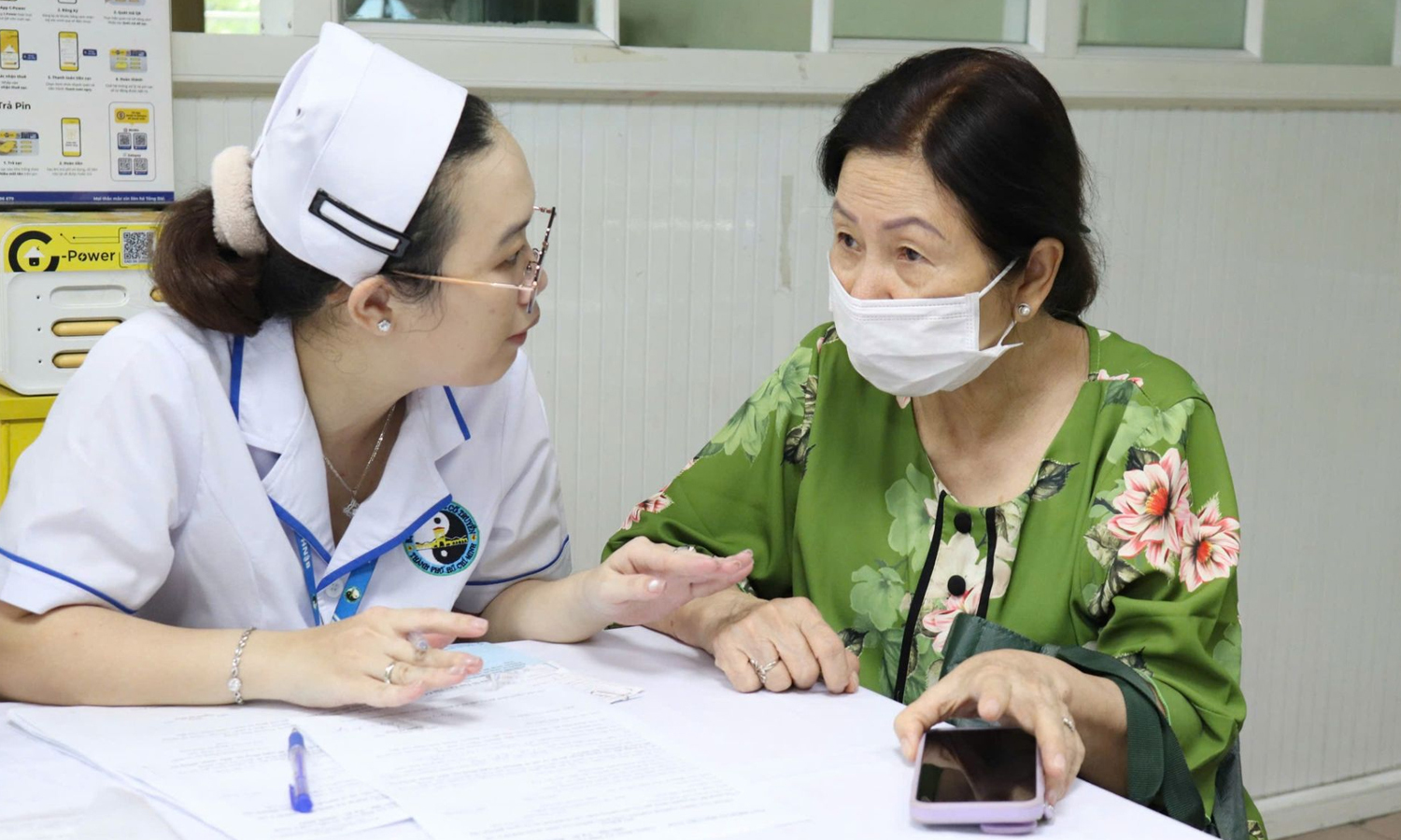 Mở rộng phạm vi chi trả của quỹ bảo hiểm y tế đối với một số dịch vụ y tế, khám sức khỏe.