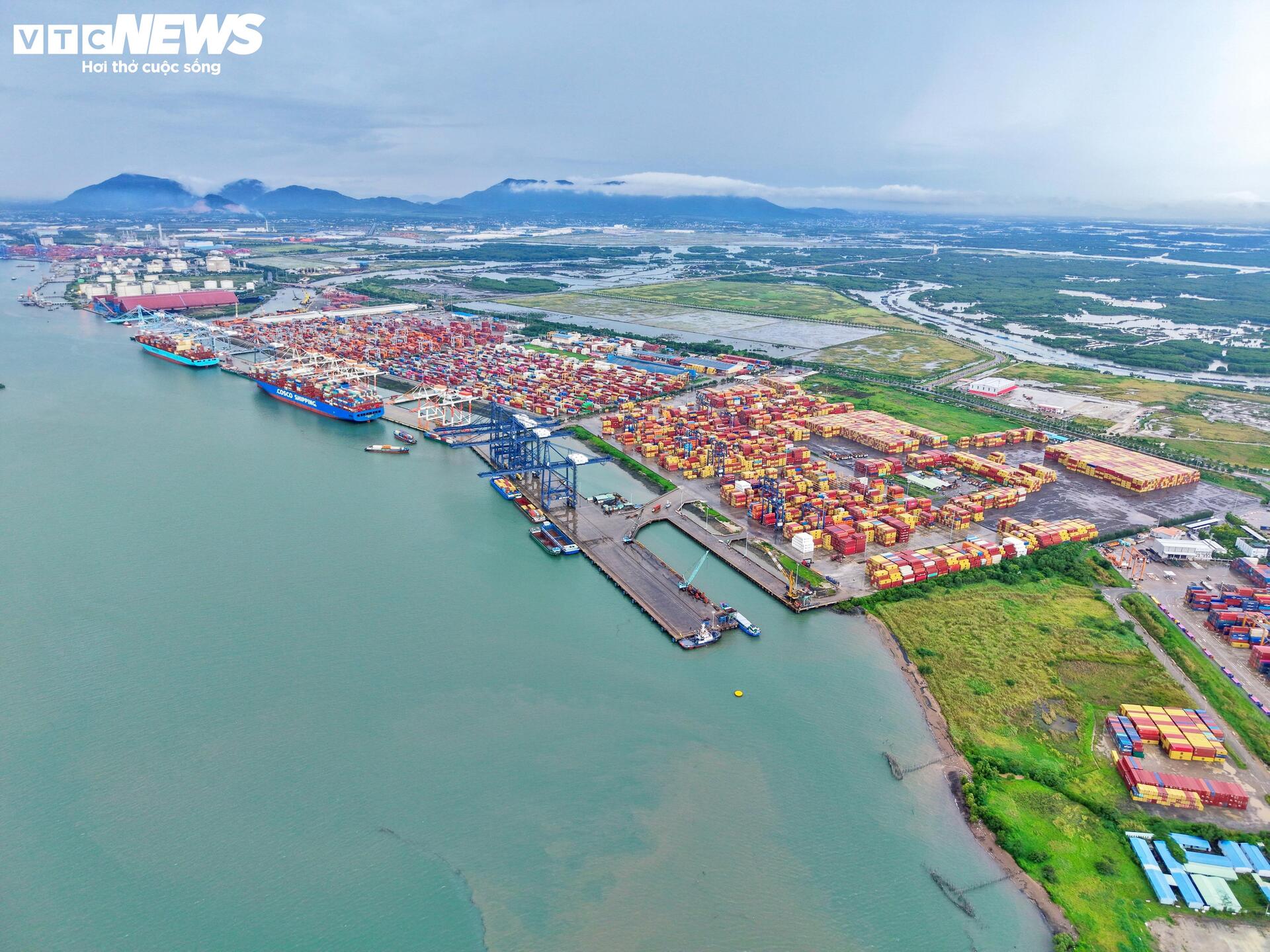 Cận cảnh kho cảng LNG được 'ông lớn' năng lượng Mỹ xúc tiến mua lại 100% cổ phần - 10