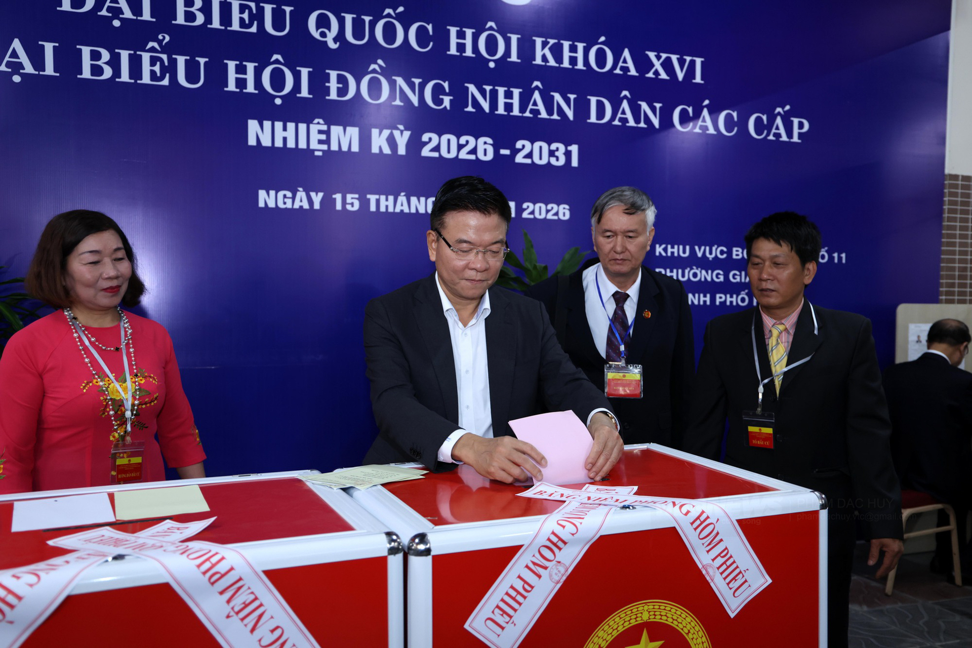 Lãnh đạo Đảng, Nhà nước, Nhân dân hòa cùng 'Ngày hội non sông' - 20