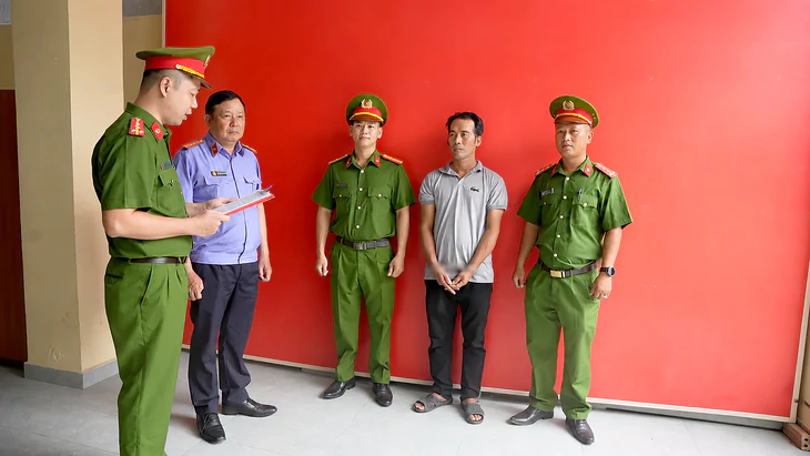 Khởi tố 12 người bắt trộm 2.700 con mèo tại TP.HCM - Ảnh 1.