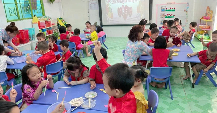 Giáo viên mầm non làm việc tại các cơ sở dân lập, tư thục trong khu công nghiệp, khi tập trung giảng dạy cũng được hỗ trợ 1 triệu đồng/người/tháng, tối đa 9 tháng trong một năm học.