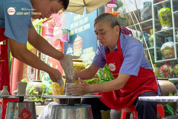 Một ngày làm nghệ nhân gốm: Trải nghiệm du lịch độc đáo tại Phường Sài Gòn- Ảnh 1.