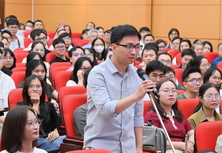 Một tân bác sĩ nội trú trường Đại học Y Hà Nội tại sự kiện “Match Day”.