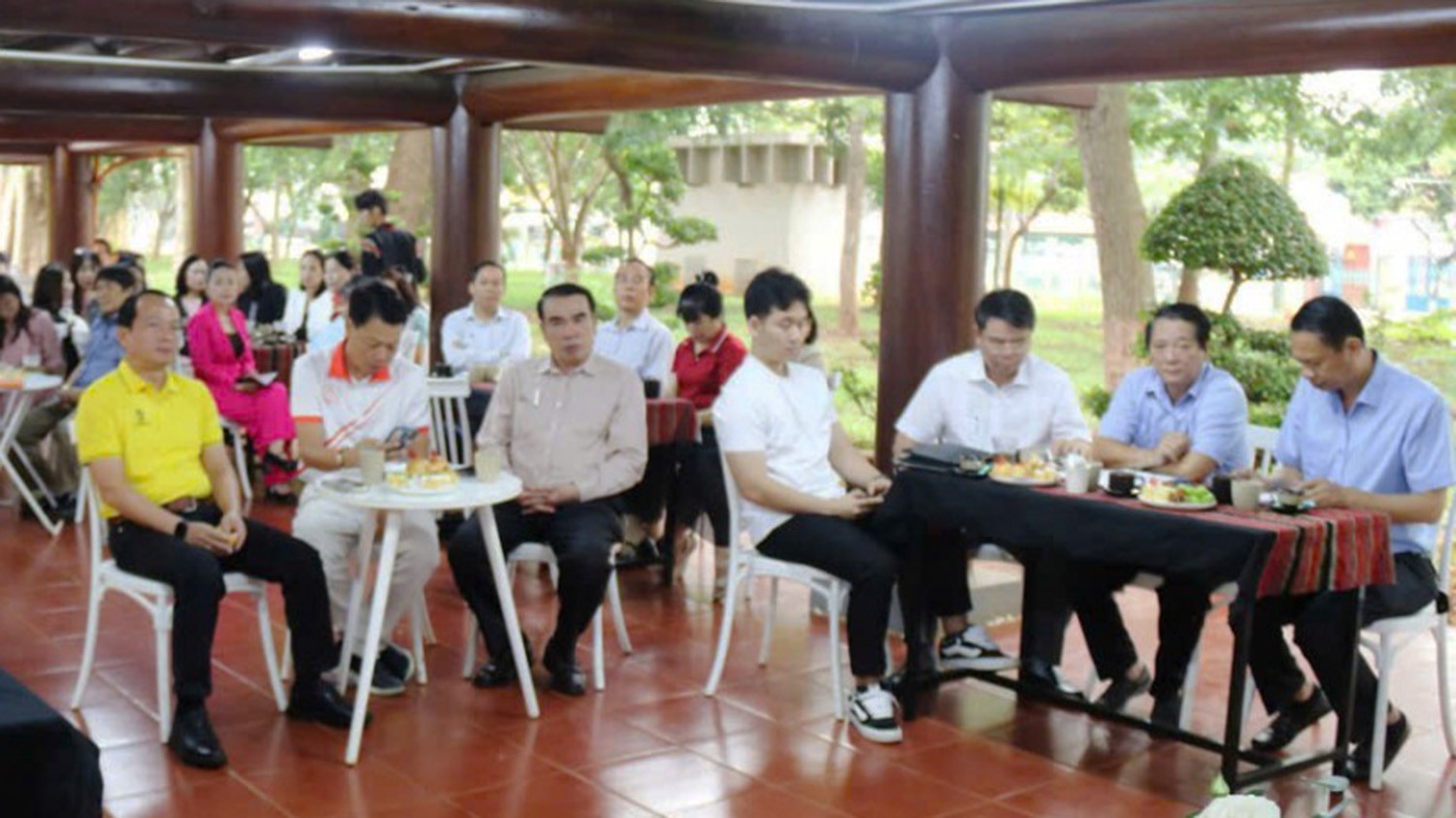 tc-ca-phe-doanh-nhan-1783948208.jpg