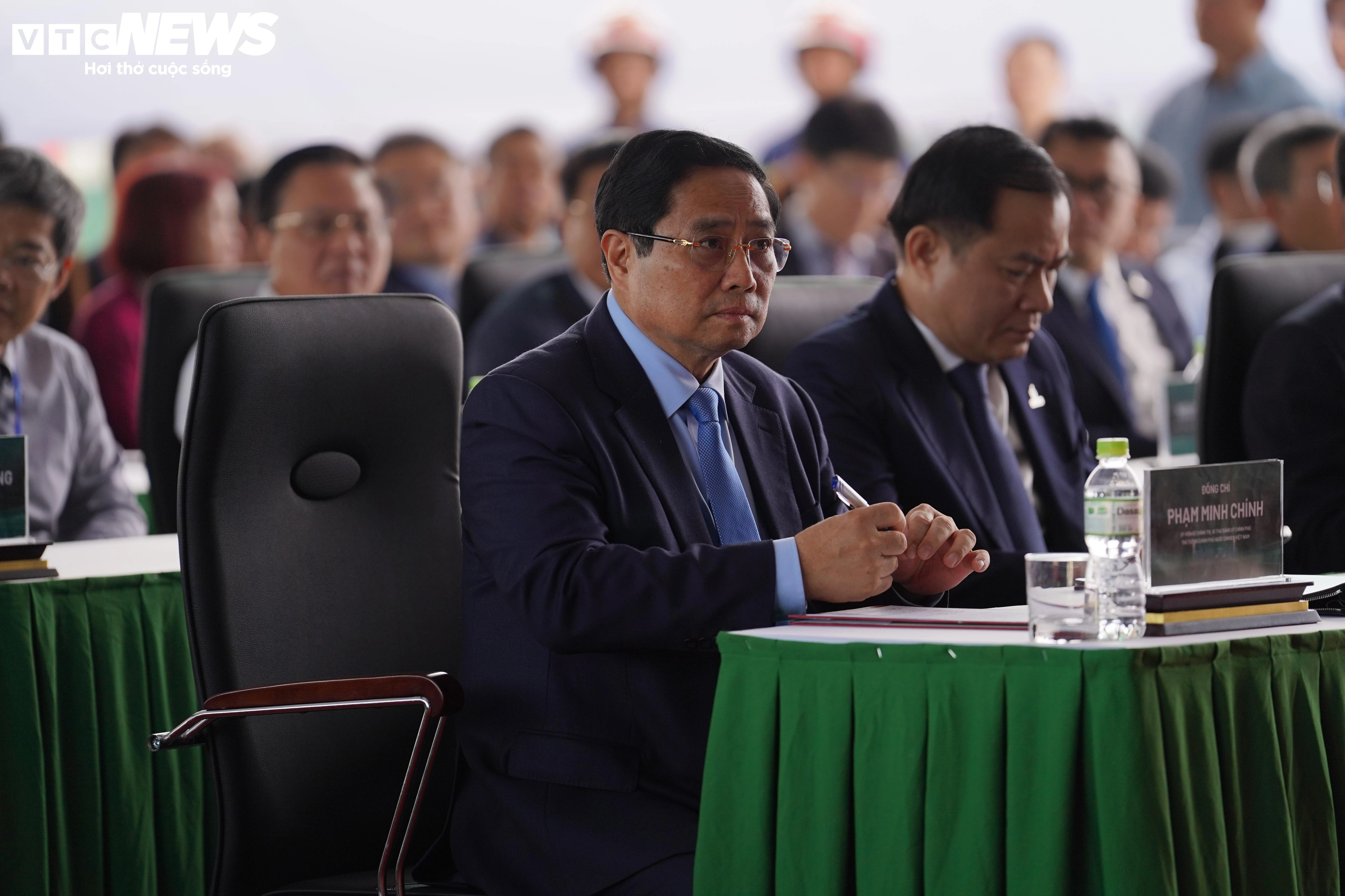 Thủ tướng: Nhà máy điện Nhơn Trạch khẳng định trí tuệ, bản lĩnh Việt Nam - 8