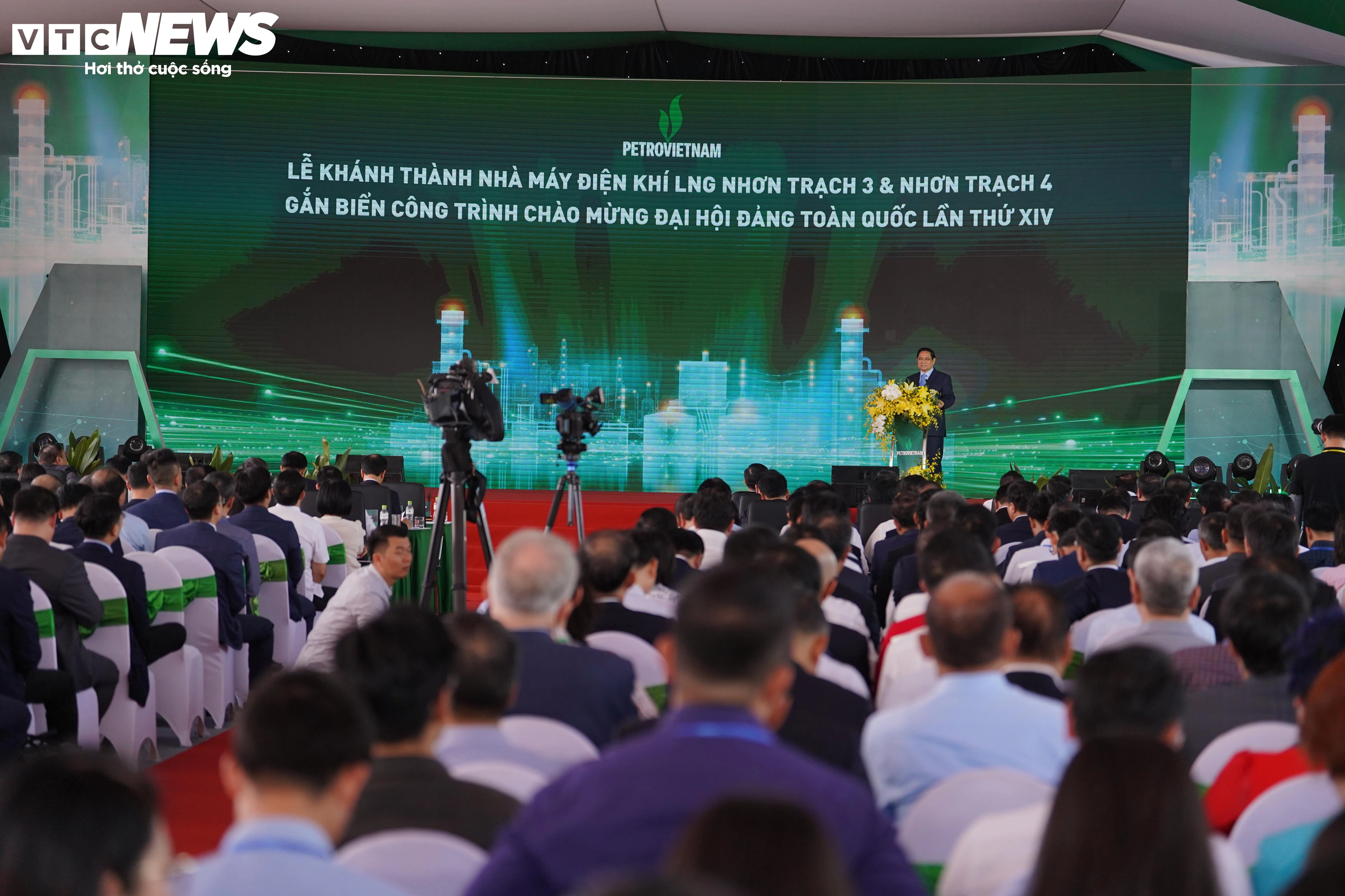 Thủ tướng: Nhà máy điện Nhơn Trạch khẳng định trí tuệ, bản lĩnh Việt Nam - 14